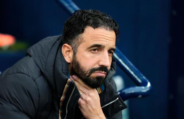 阿莫林坚持阵型体系不变，曼联的出路在哪里？